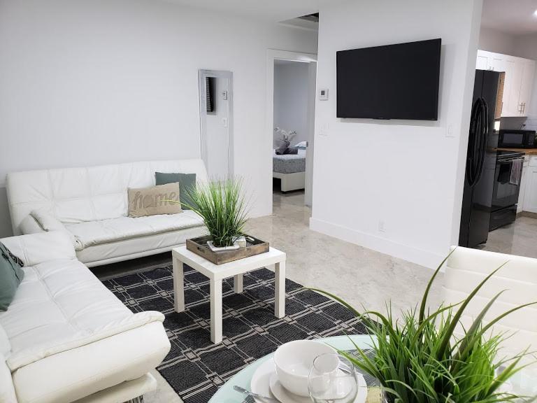 Apts With Backyard Near Fort Lauderdale Beach, Nightlife, Cruise Port, Airport Exterior foto