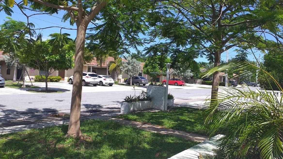 Apts With Backyard Near Fort Lauderdale Beach, Nightlife, Cruise Port, Airport Exterior foto
